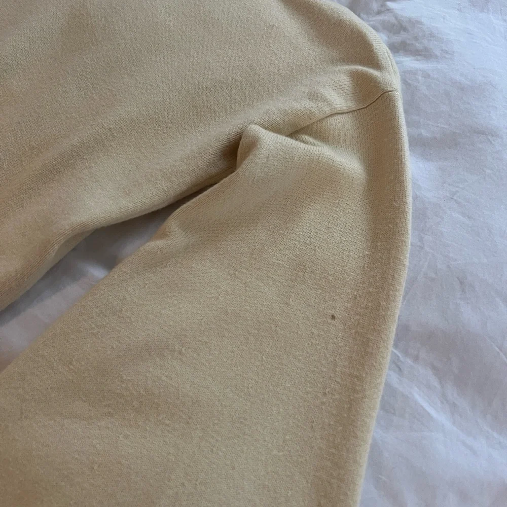 LPA Revolve Cybil Sweater in Cream -Size M. Open back bell sleeve knit sweater - Picture 7 of 8